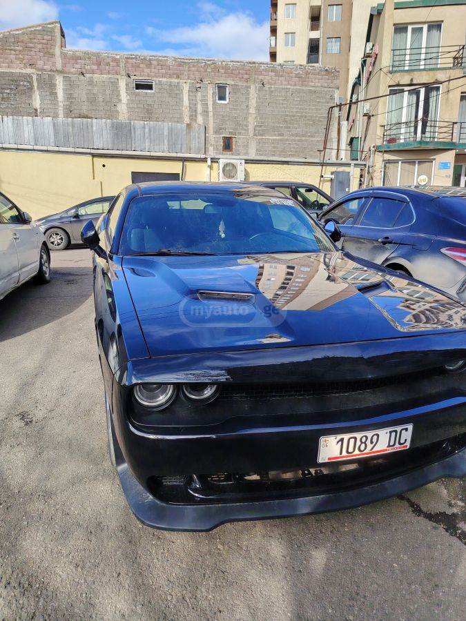Dodge Challenger