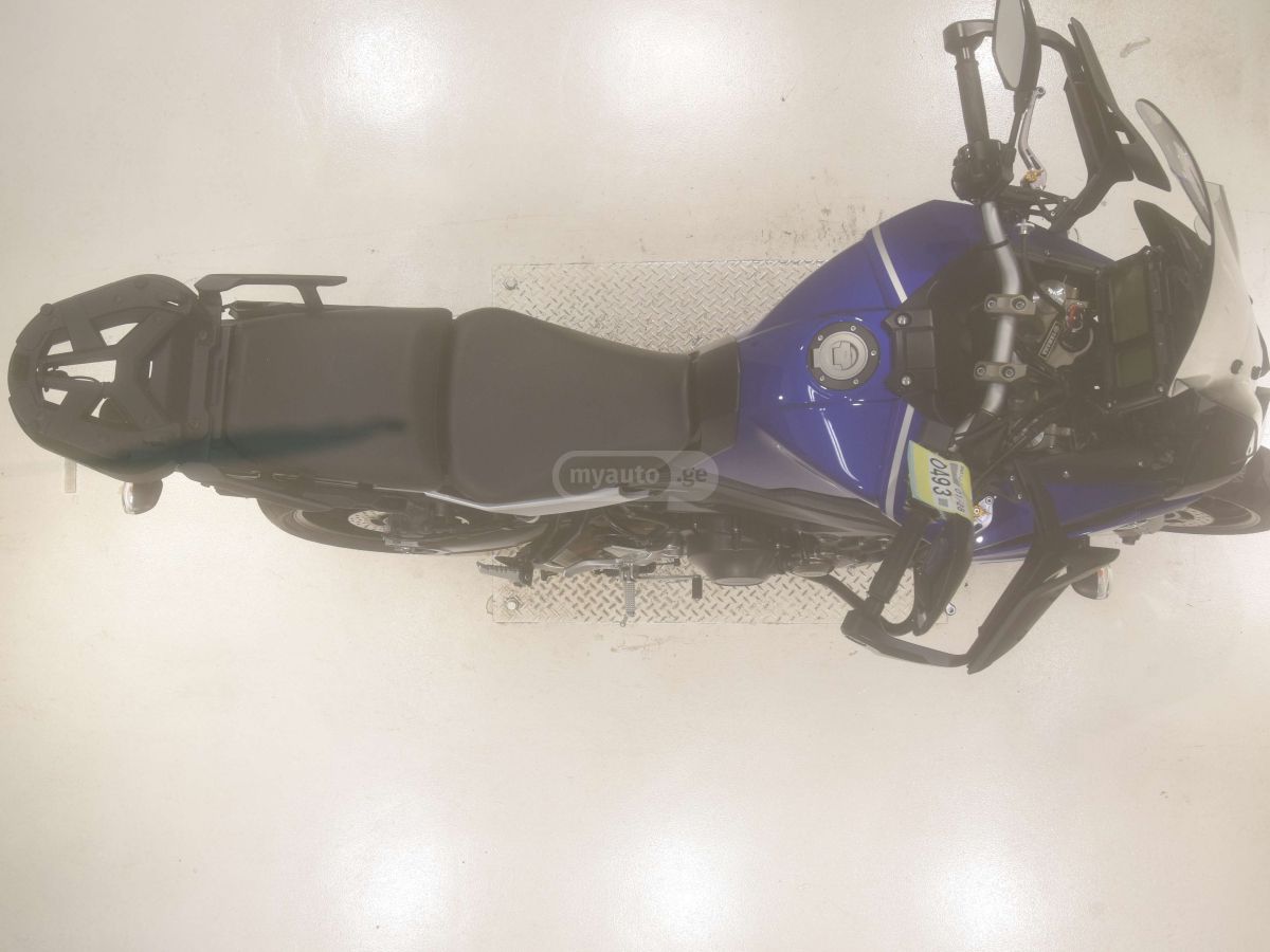 Yamaha MT-09 (FZ-09) 2019 — photo 2