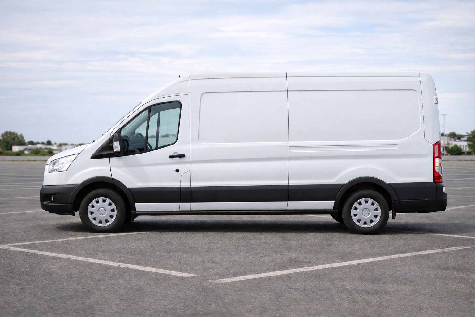 Ford Transit 2016 — photo 2