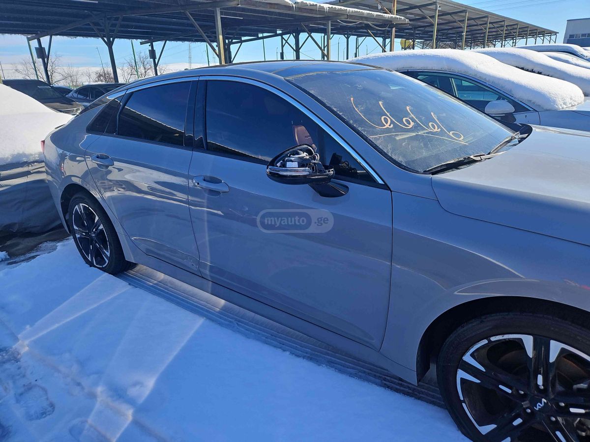 Kia K5 2022 — photo 2