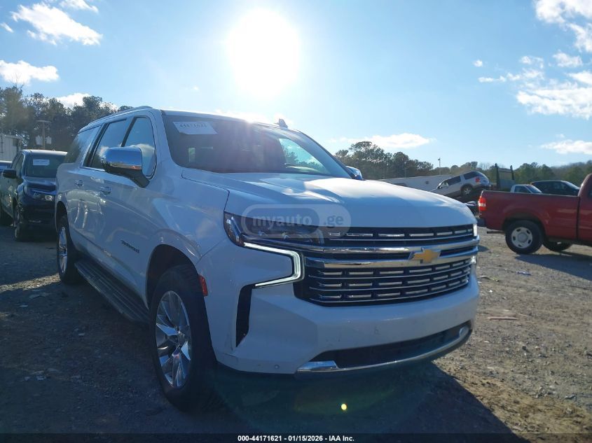 Chevrolet Suburban 2023 — photo 2
