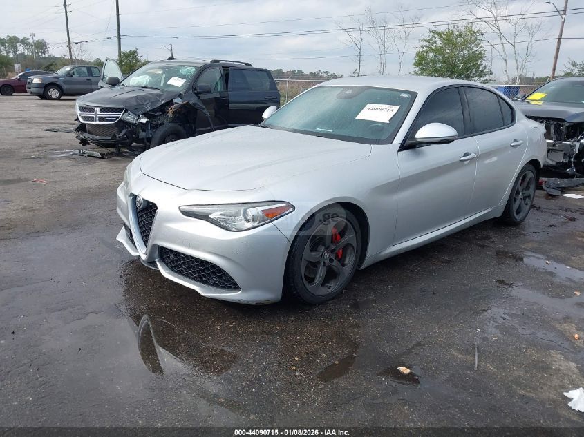 Alfa Romeo Giulia 2018 — photo 2
