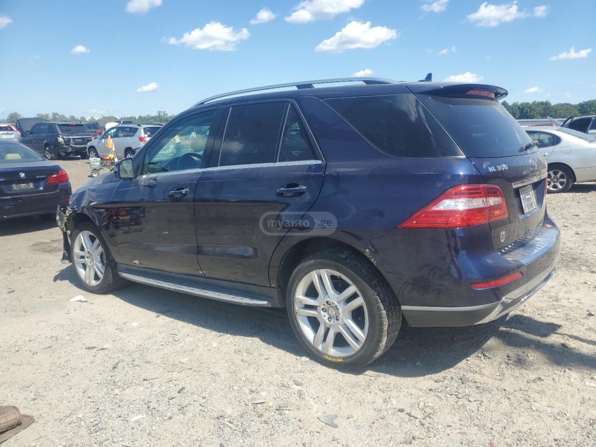 Mercedes-Benz ML 350 2015 — photo 2
