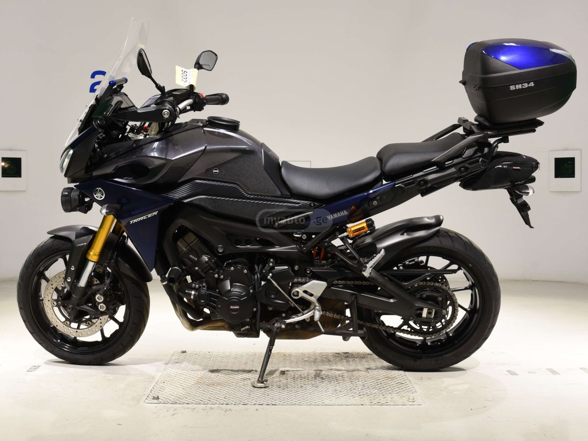Yamaha MT-09 (FZ-09) 2016 — photo 2