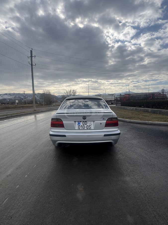BMW 530 2001 — photo 2