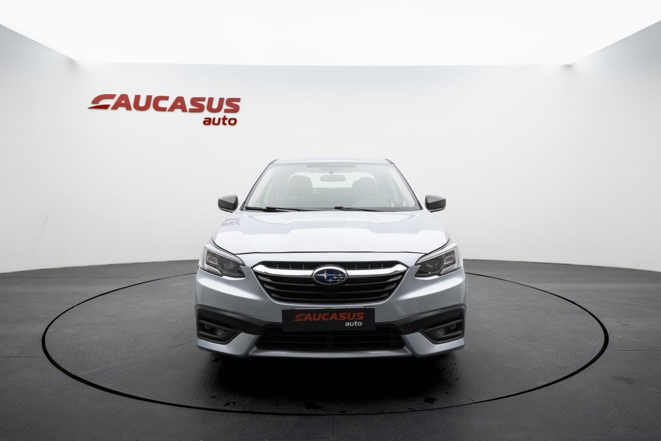 Subaru Legacy 2020 — photo 2