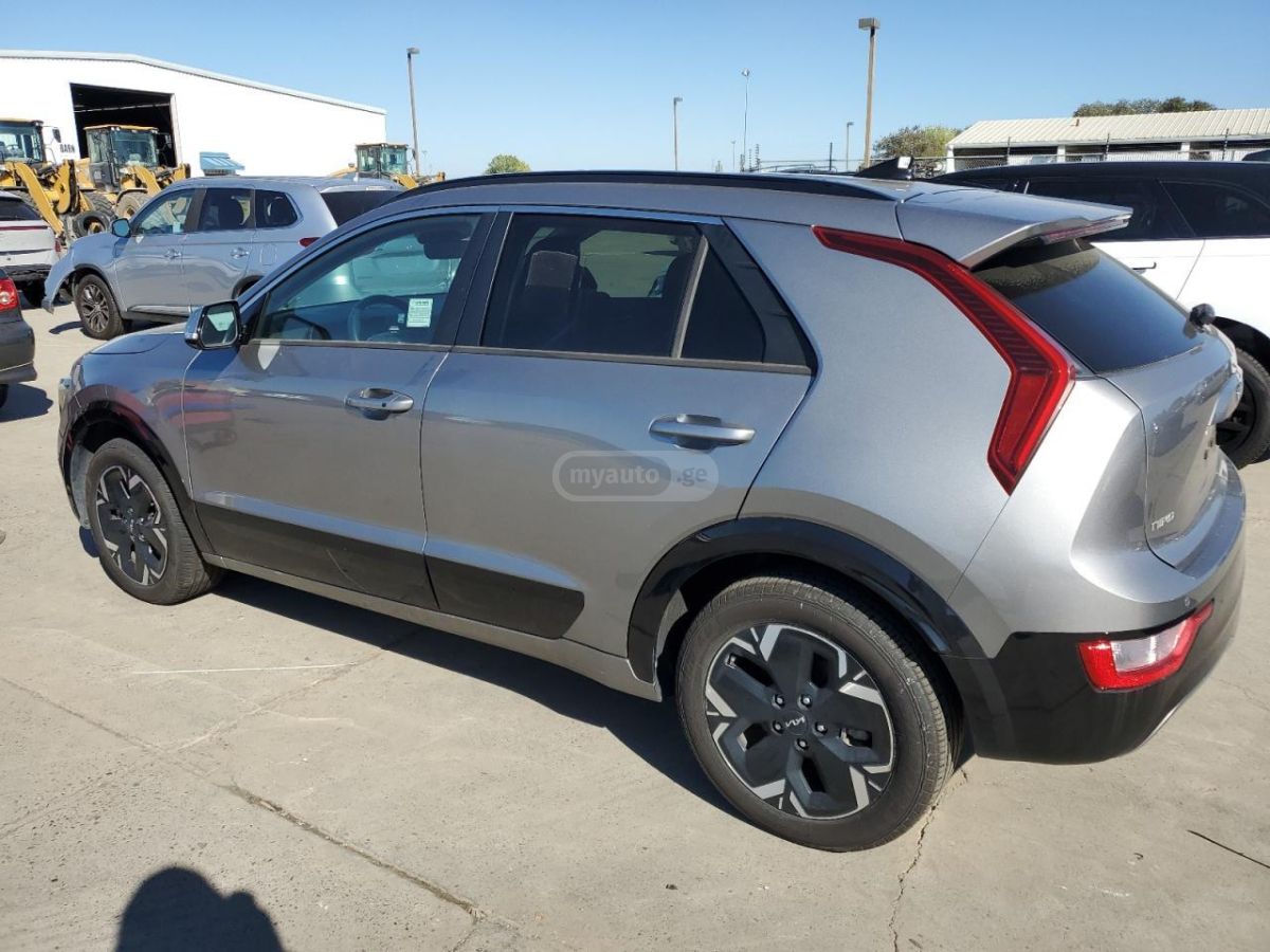 Kia Niro 2022 — photo 2