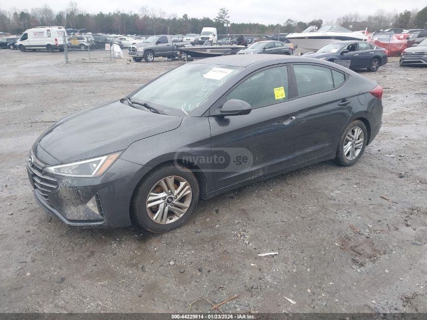 Hyundai Elantra 2020 — photo 2