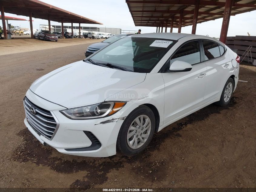 Hyundai Elantra 2018 — photo 2