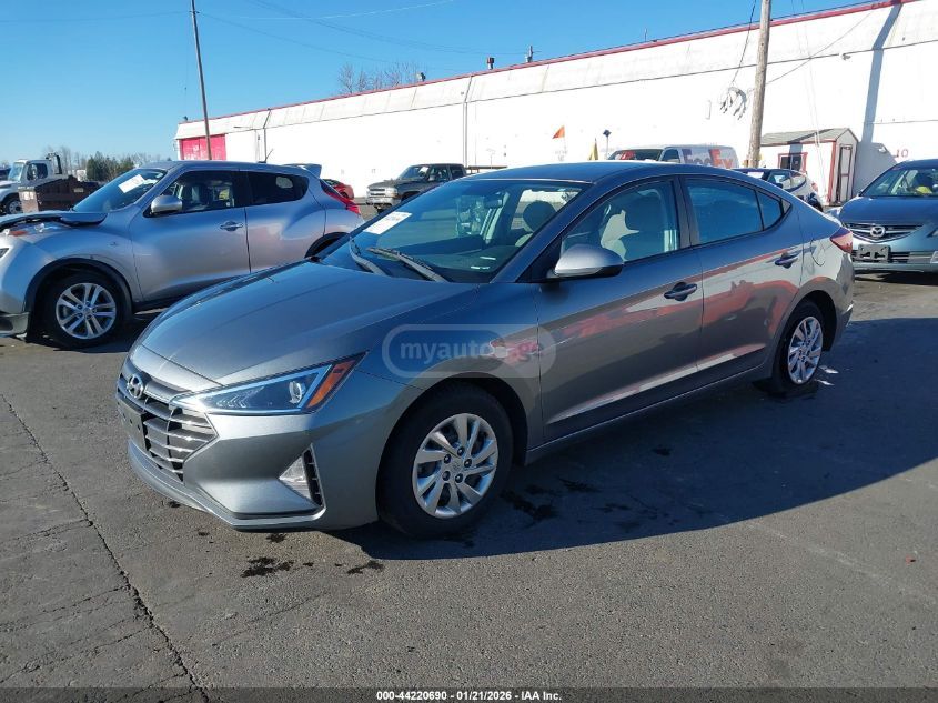 Hyundai Elantra 2019 — photo 2
