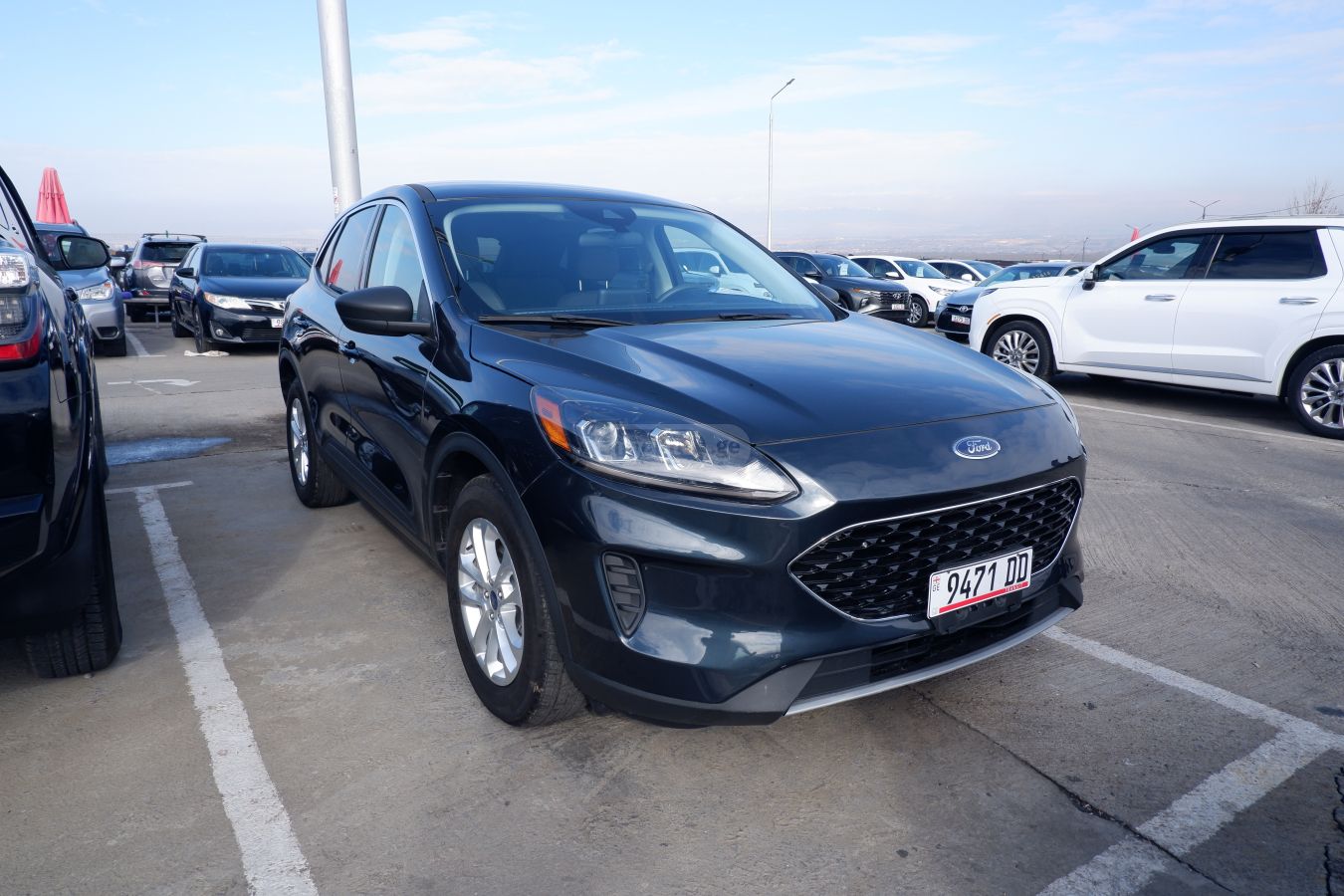 Ford Escape 2022 — photo 2