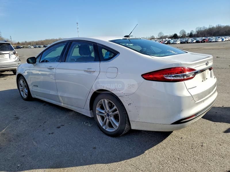 Ford Fusion 2018 — photo 2