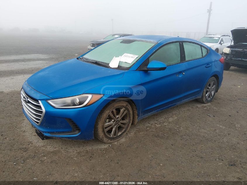 Hyundai Elantra 2017 — photo 2