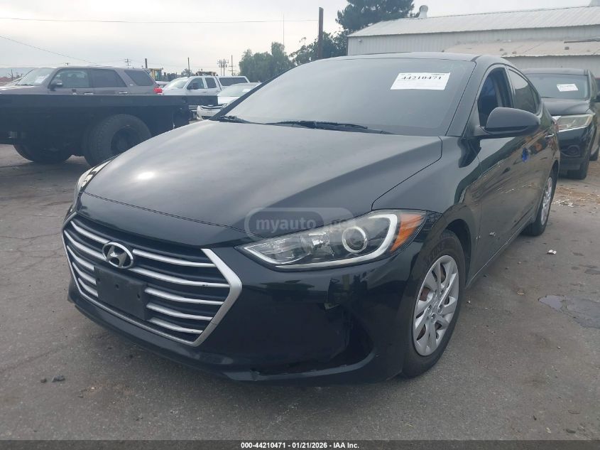 Hyundai Elantra 2018 — photo 2