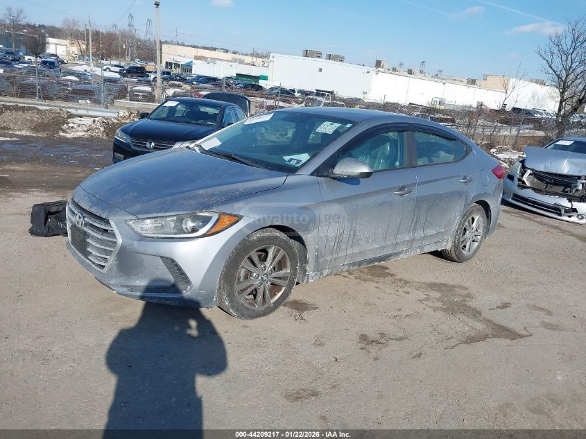 Hyundai Elantra 2017 — photo 2