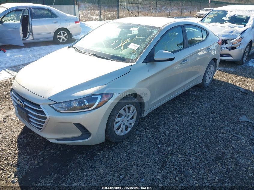 Hyundai Elantra 2017 — photo 2
