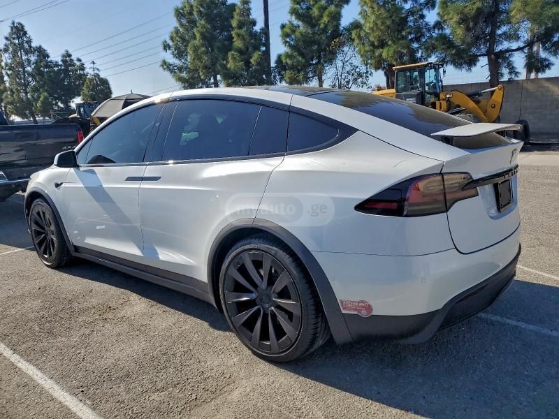 Tesla Model X 2022 — photo 2
