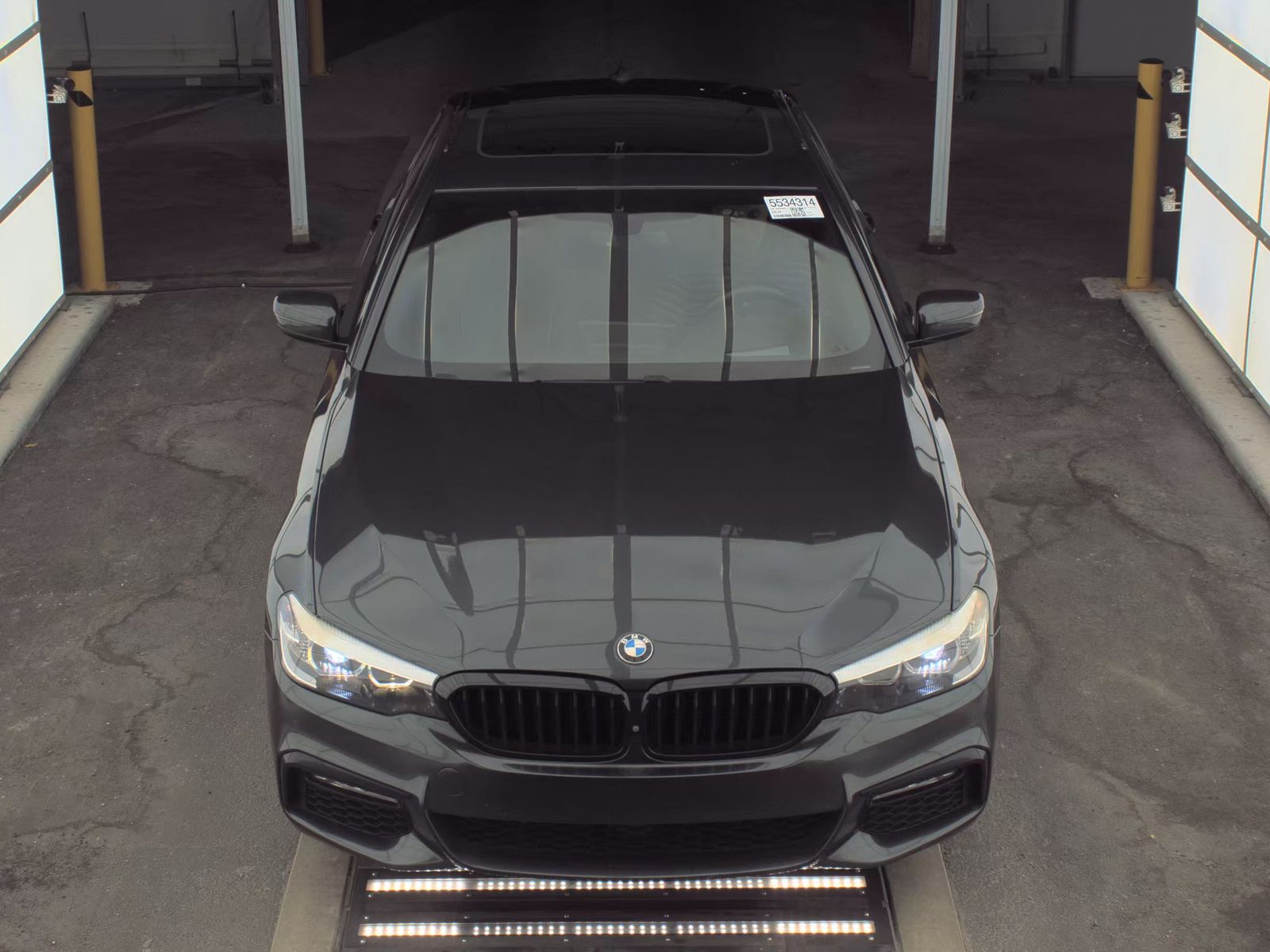 BMW 540 2018 — photo 2