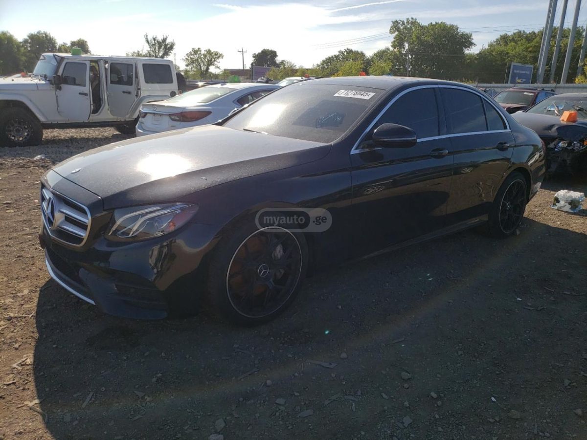 Mercedes-Benz E 300