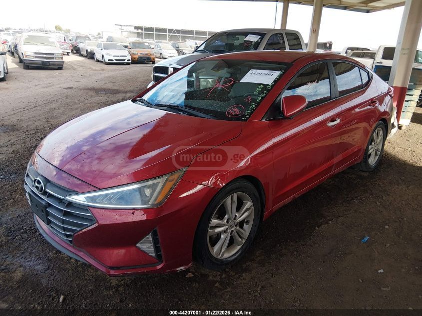 Hyundai Elantra 2019 — photo 2