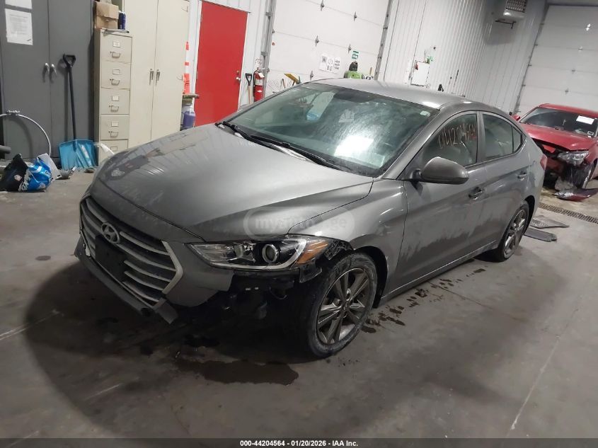 Hyundai Elantra 2018 — photo 2