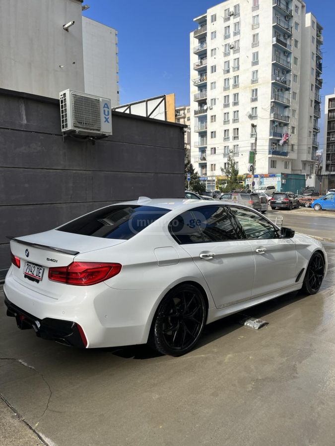 BMW 540 2017 — photo 2