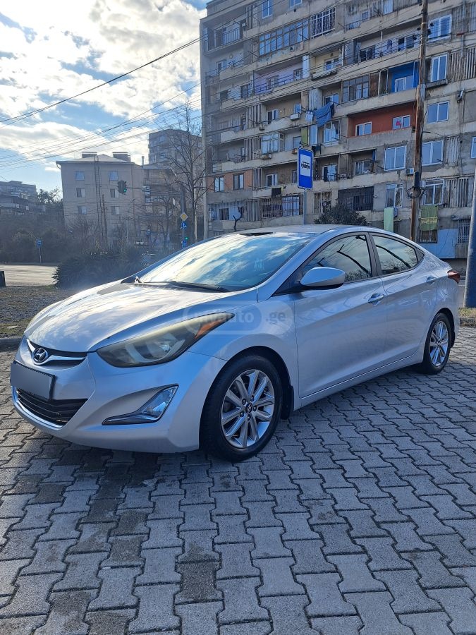 Hyundai Elantra 2015 — photo 2