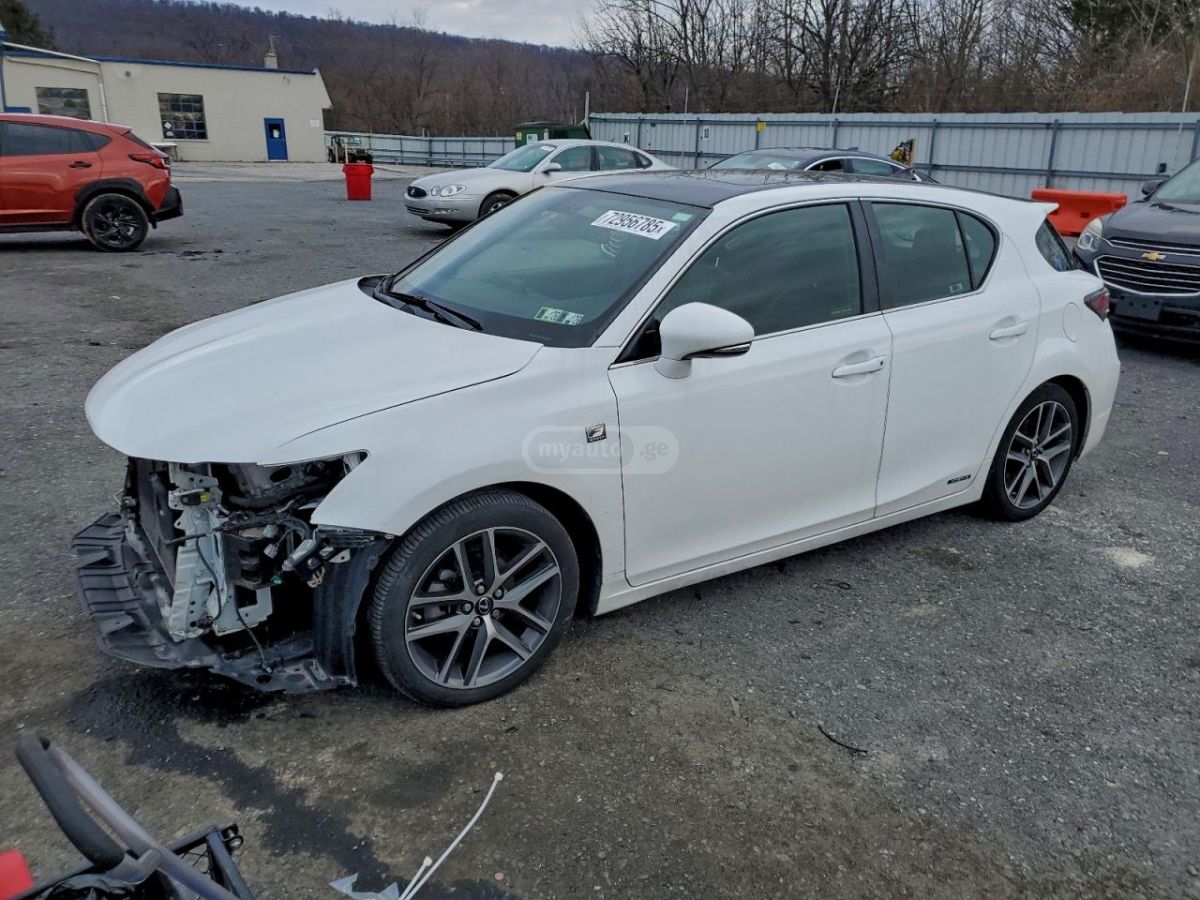 Lexus CT 200 h