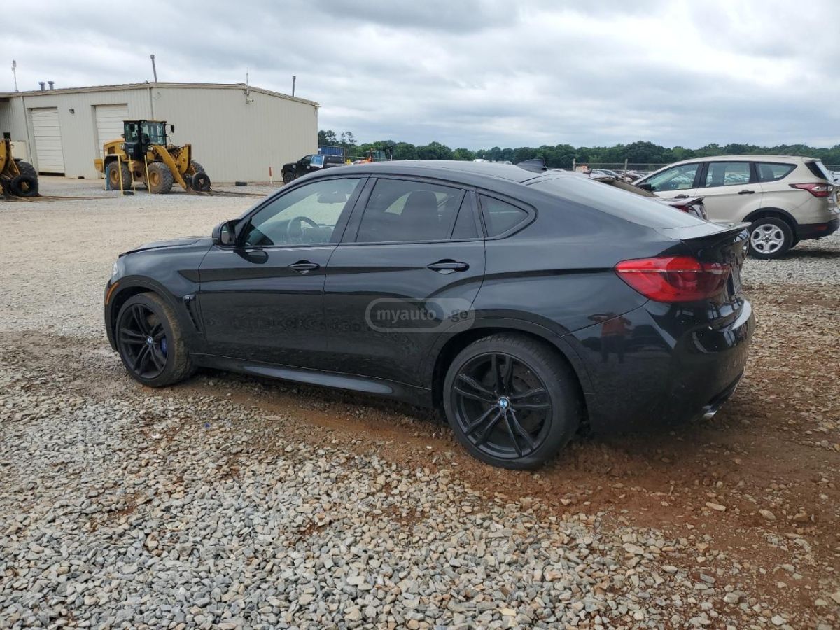 BMW X6 2018 — photo 2