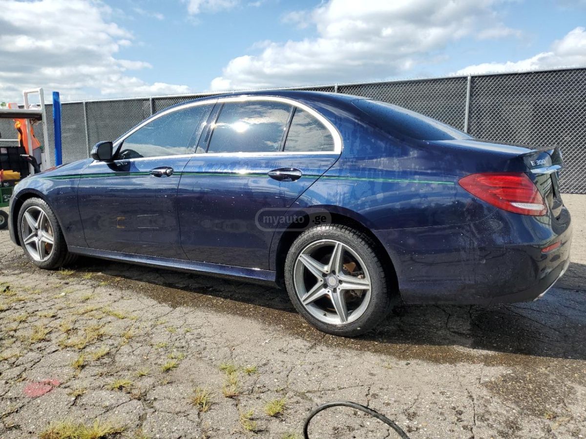 Mercedes-Benz E 300 2017 — photo 2