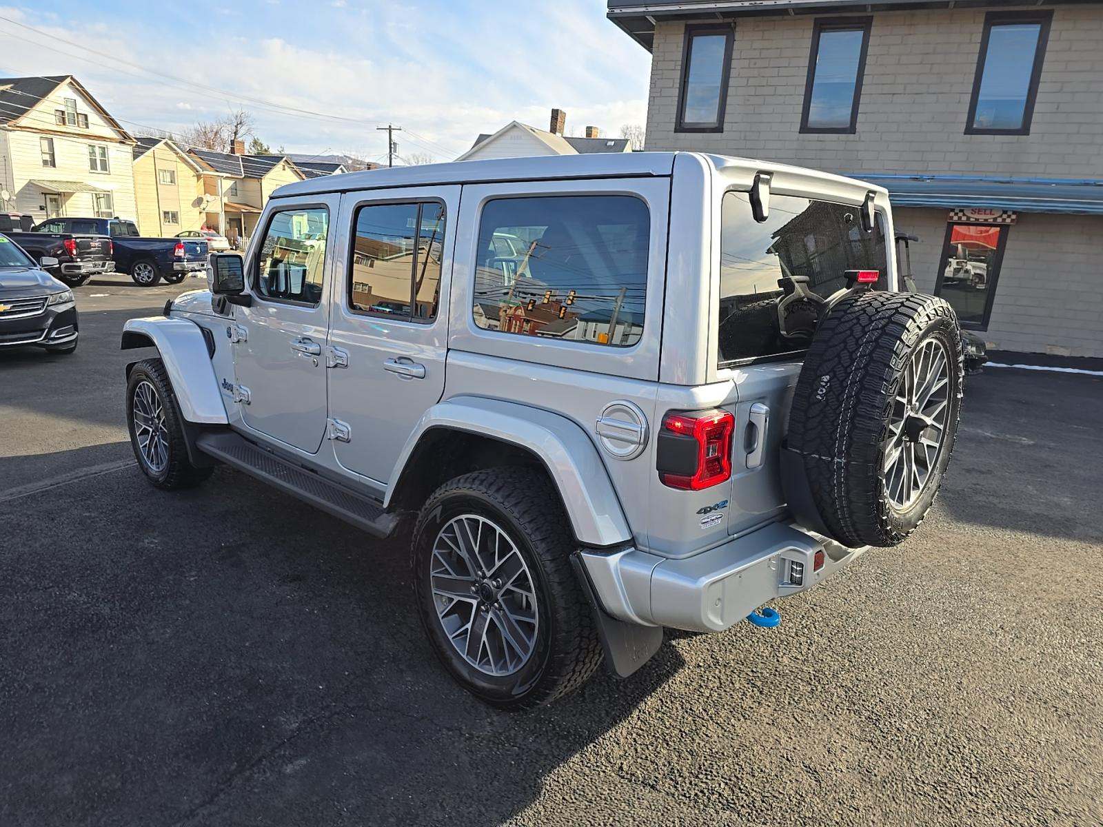 Jeep Wrangler 2024 — photo 2
