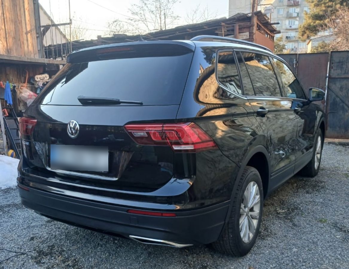 Volkswagen Tiguan 2020 — photo 2