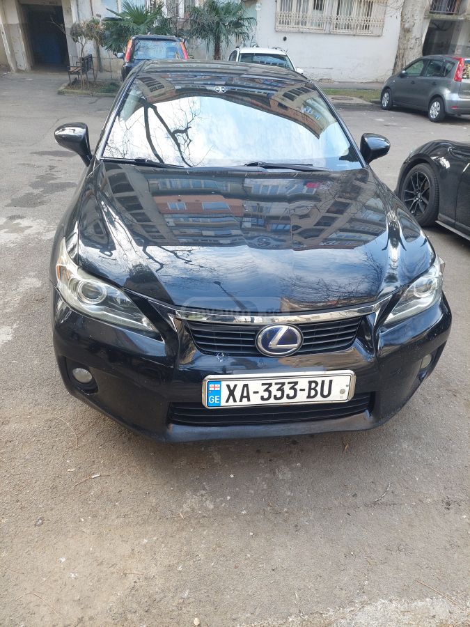 Lexus CT 200 h