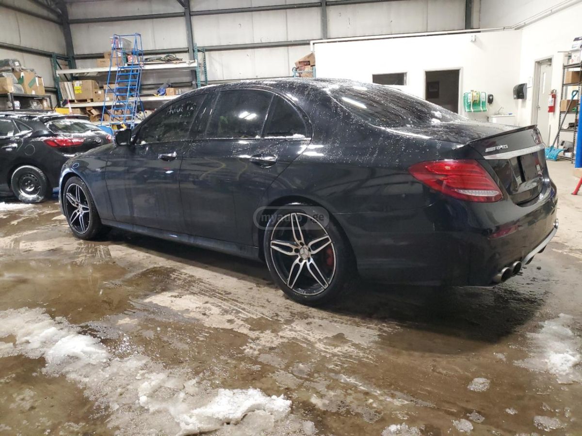 Mercedes-Benz E 36 AMG 2019 — photo 2