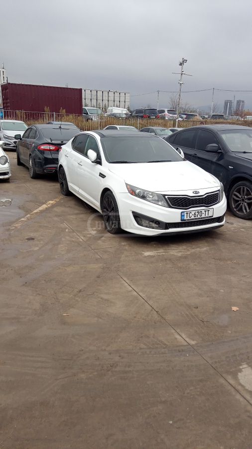Kia Optima 2011 — photo 2
