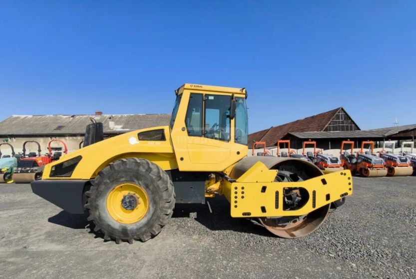 Bomag 6374 2015 — photo 2