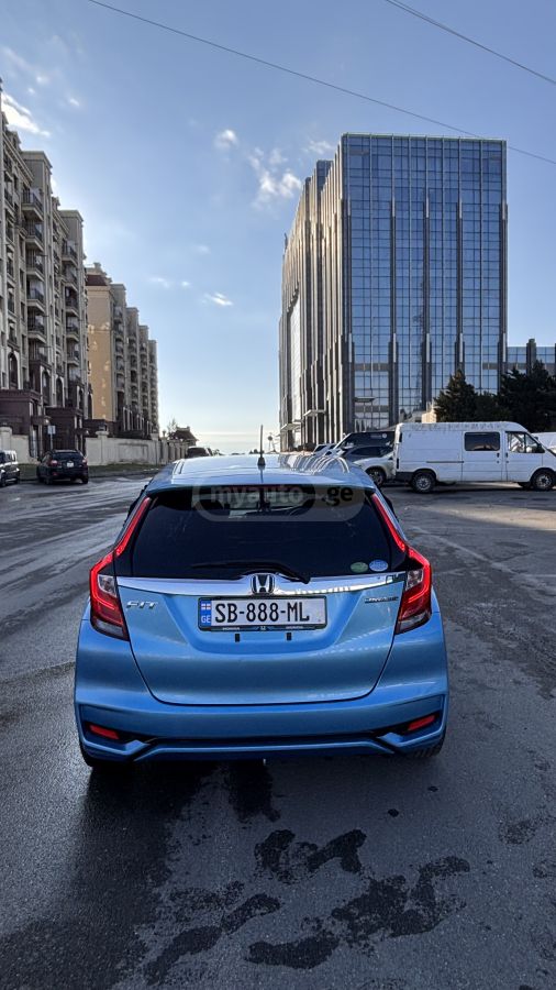 Honda Fit 2017 — photo 2