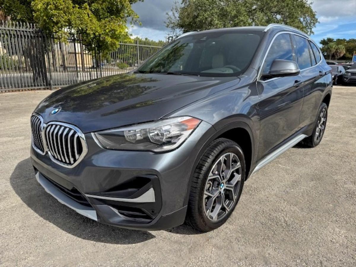 BMW X1