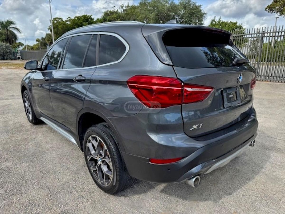 BMW X1 2020 — photo 2