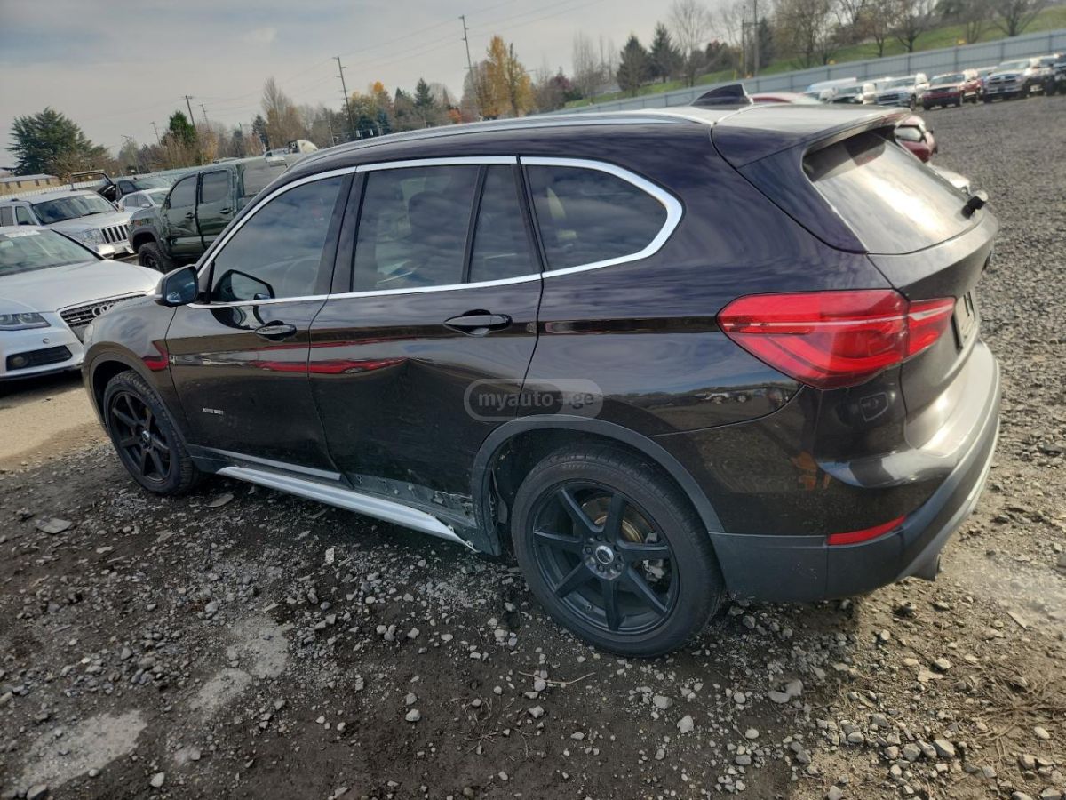 BMW X1 2018 — photo 2