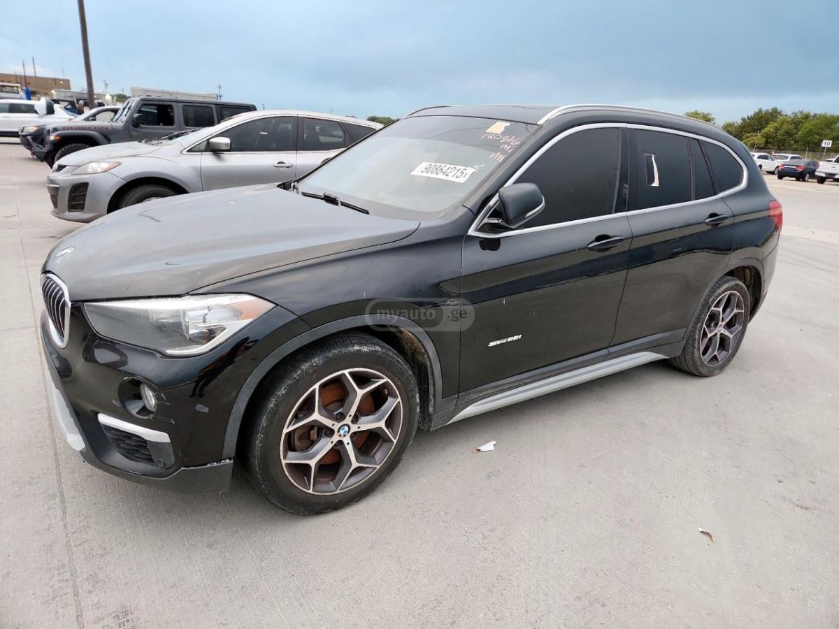 BMW X1