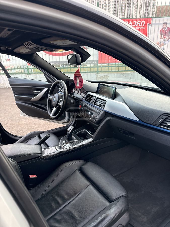 BMW 328 2013 — photo 2
