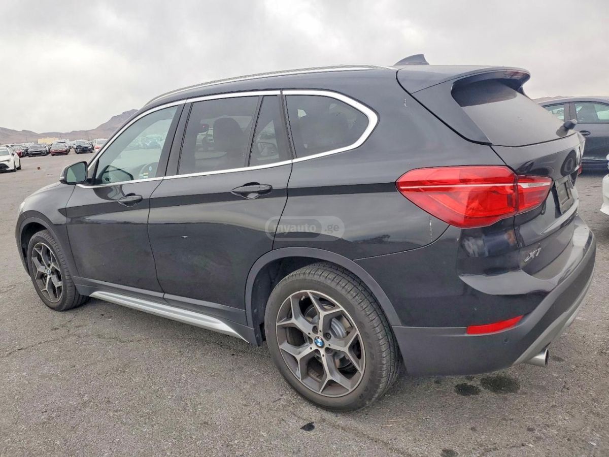 BMW X1 2019 — photo 2