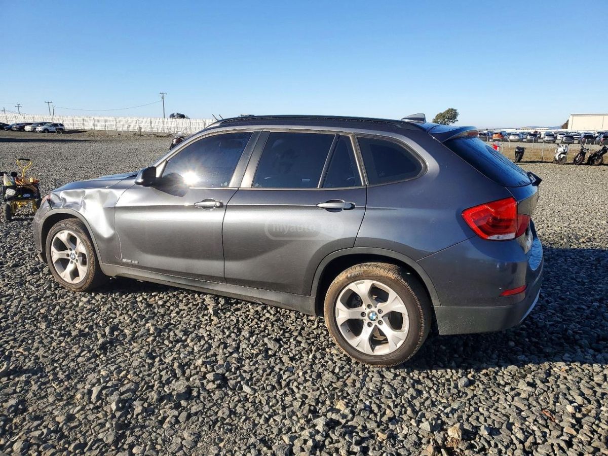 BMW X1 2015 — photo 2