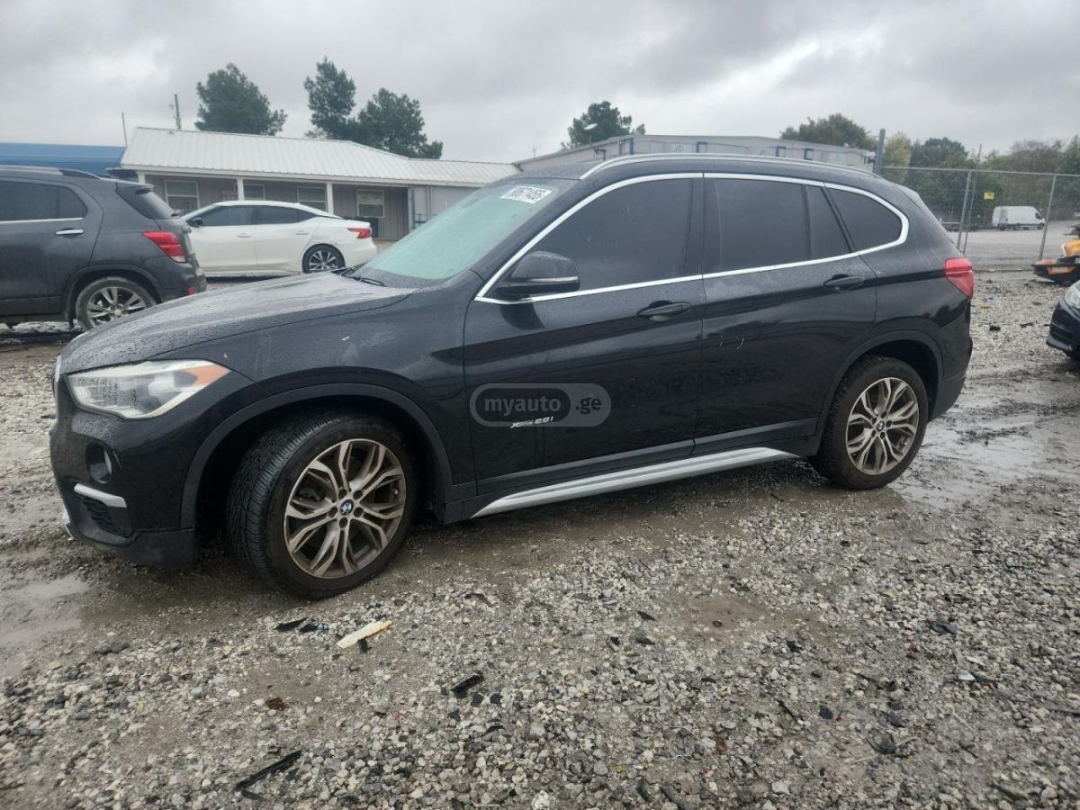 BMW X1