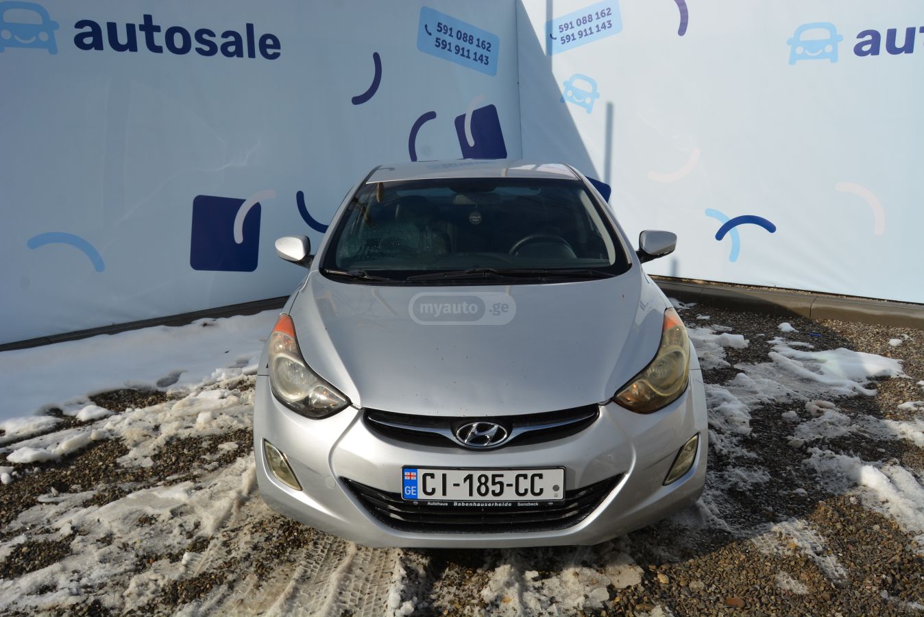Hyundai Elantra 2011 — photo 2