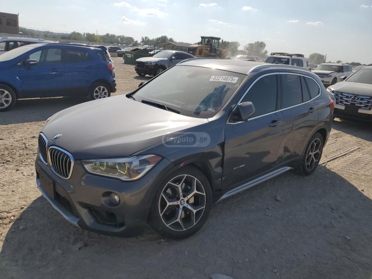 BMW X1