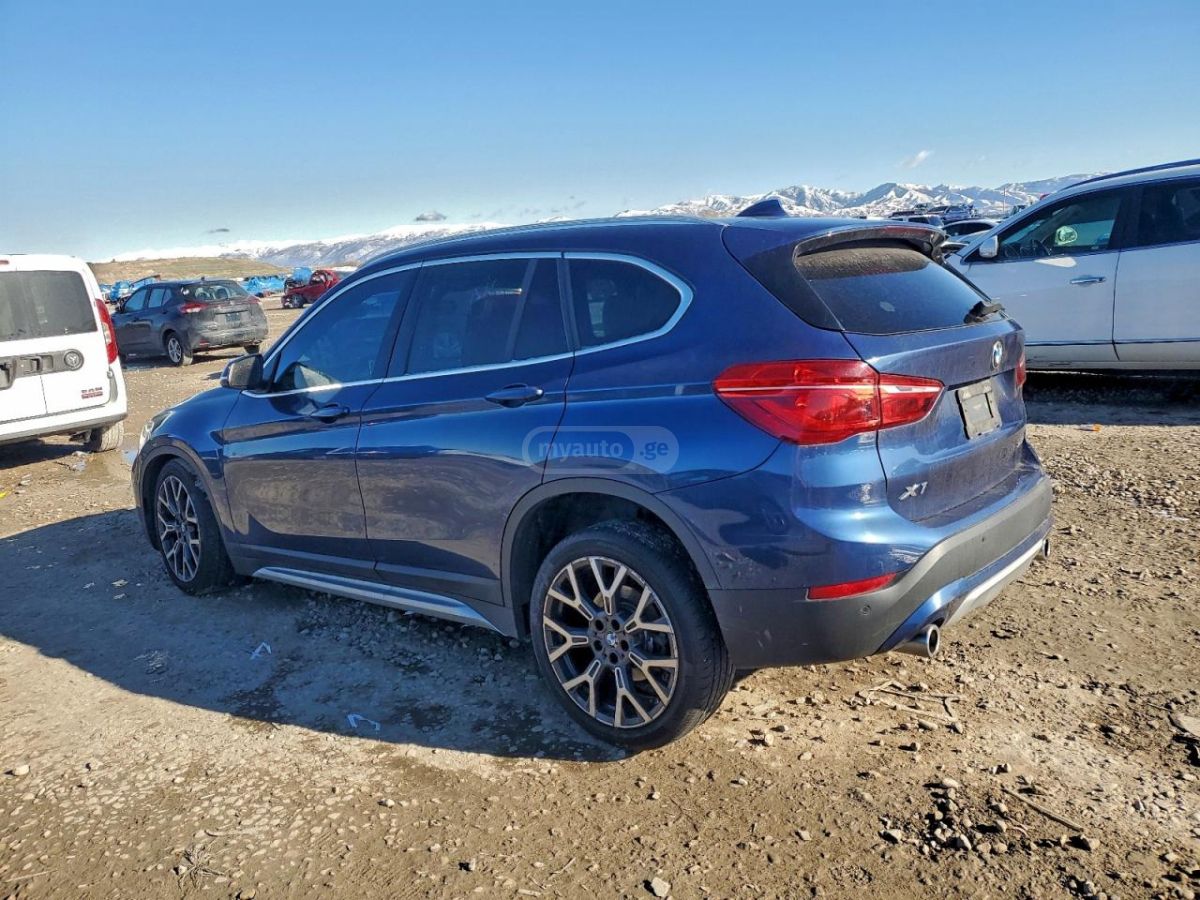 BMW X1 2021 — photo 2