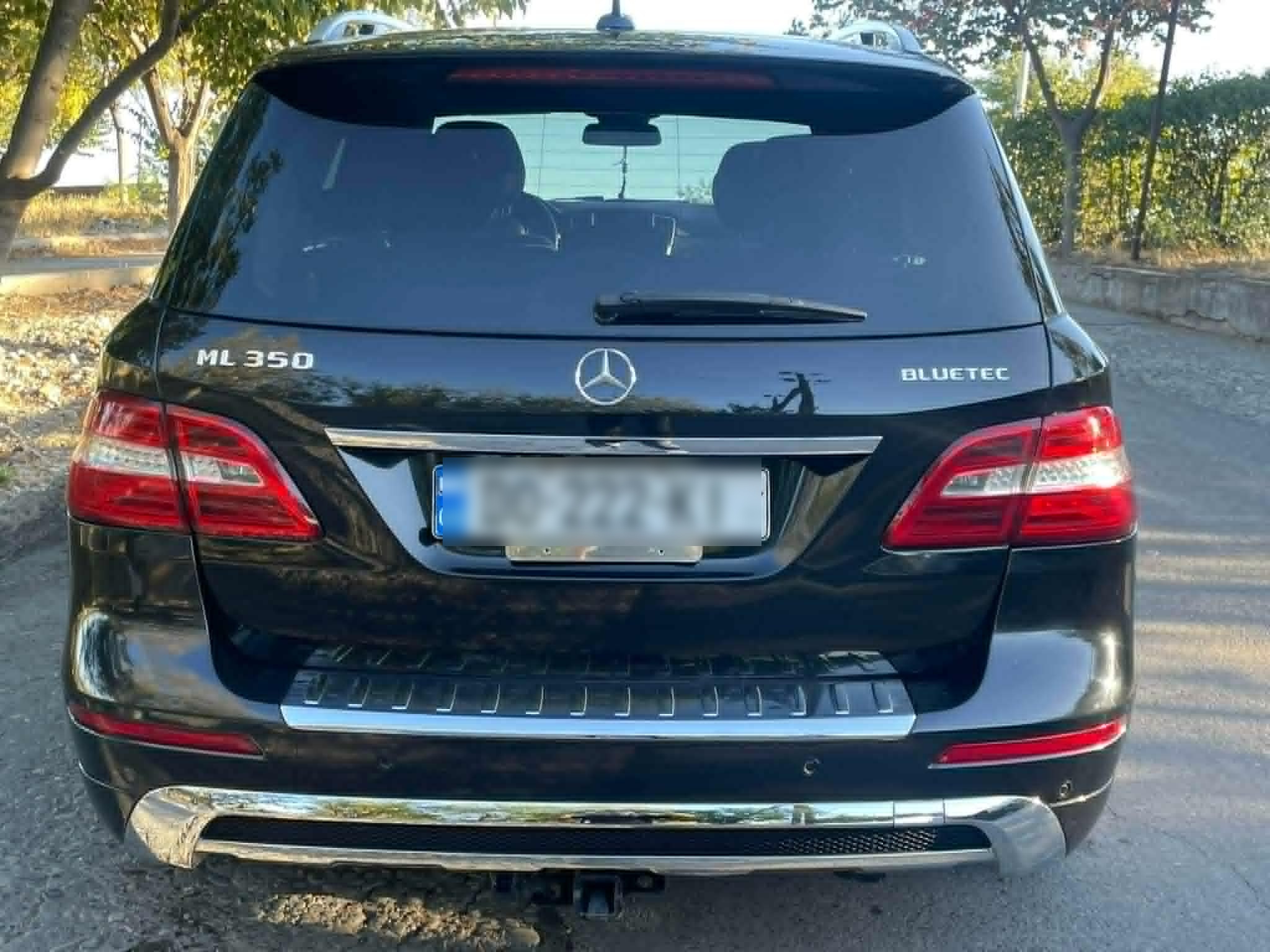 Mercedes-Benz ML 350 2012 — photo 2