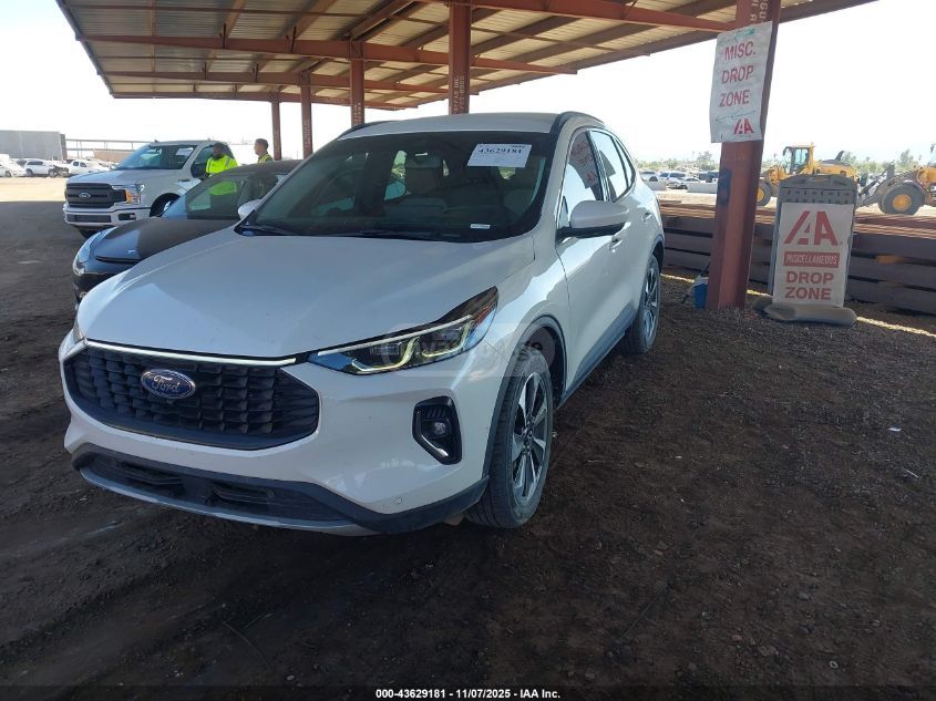 Ford Escape 2023 — photo 2